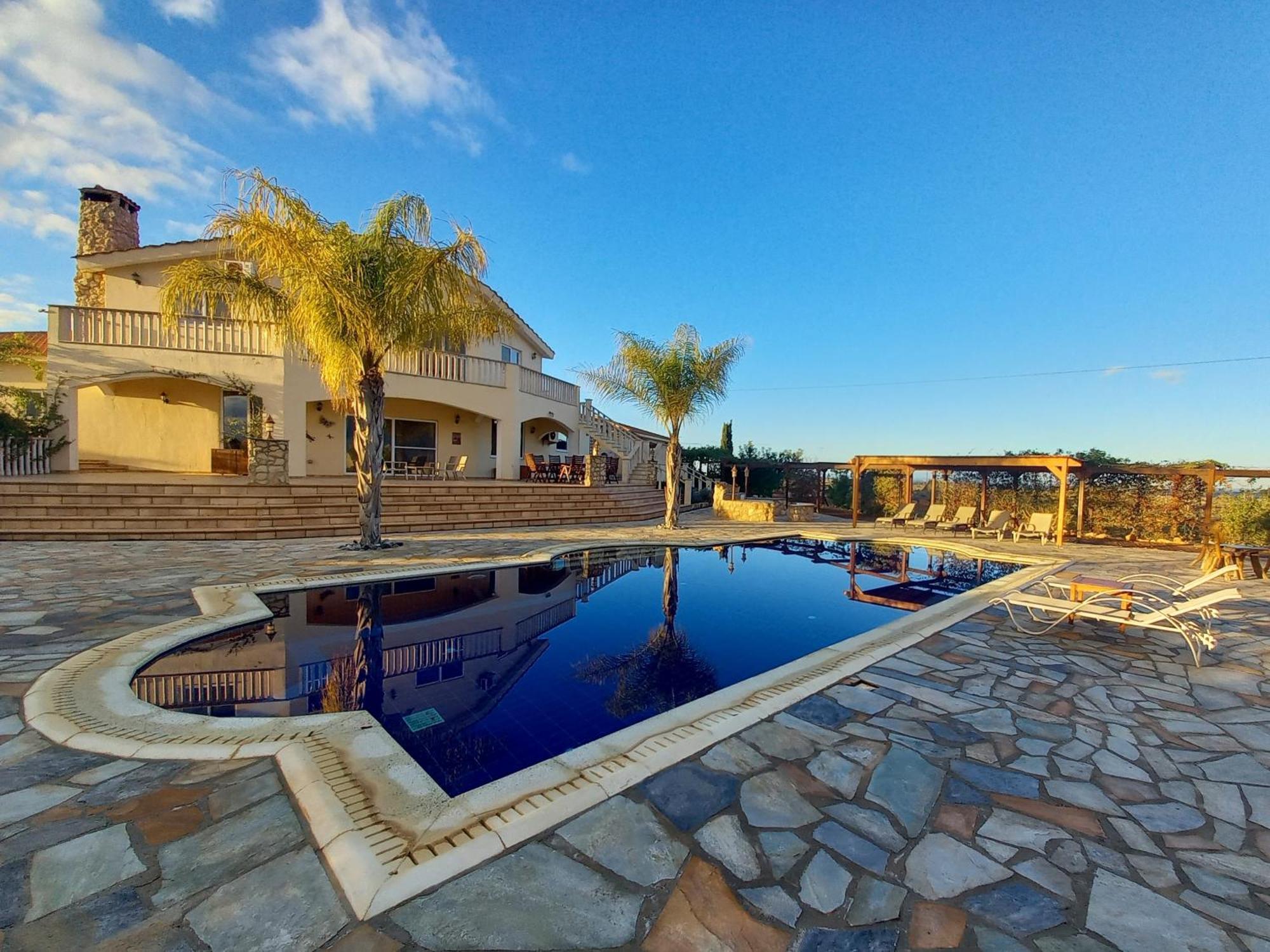 Villa Hideaway *